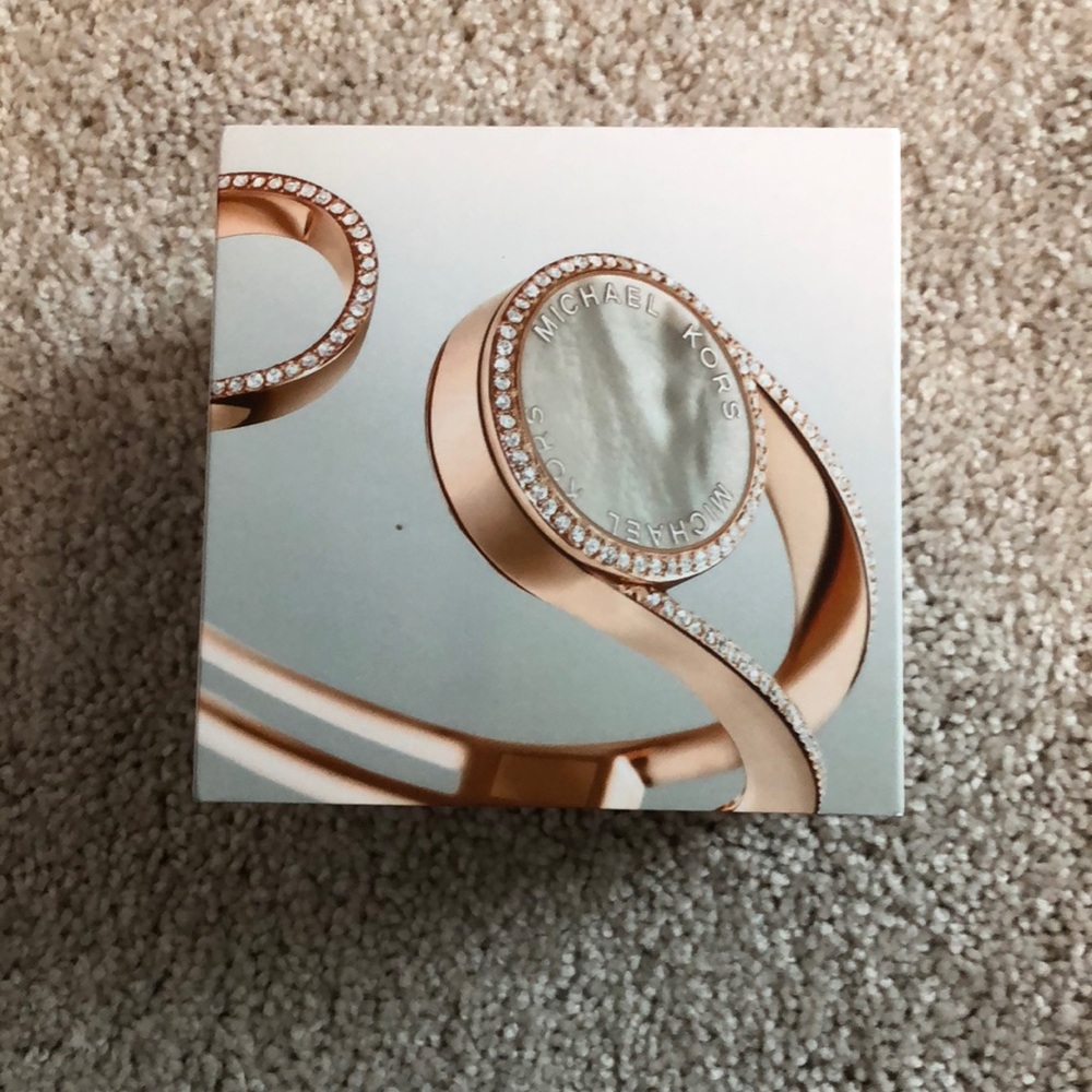 NEW! Micheal Kors Activity and Sleep Tracker